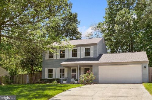 8229 Running Creek Ct, Springfield, VA 22153-2634