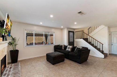 1311 Cherrytree Rd, Colton, CA 92324-8482