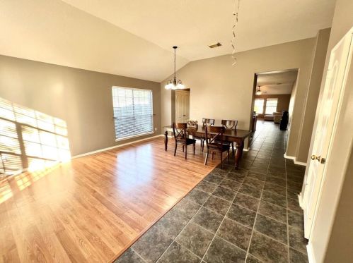 3227 Lakeway Ln, Pearland, TX 77584-7968