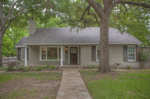 2621 Boyd Ave, Fort Worth TX  76109-1024 exterior