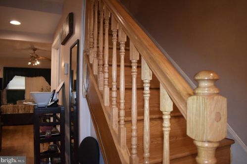 6024 10th St, Philadelphia PA 19147-1917 exterior