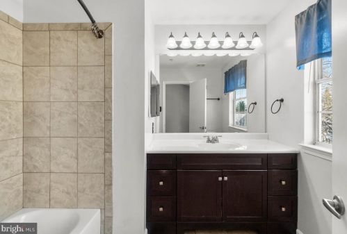 6100 Cliffside Trl, Columbia MD 21045-7412 exterior