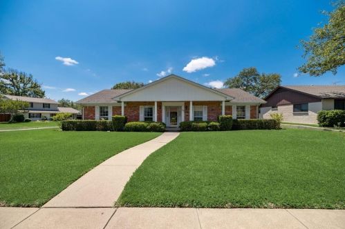 7760 El Pensador Dr, Dallas, TX 75248-4310
