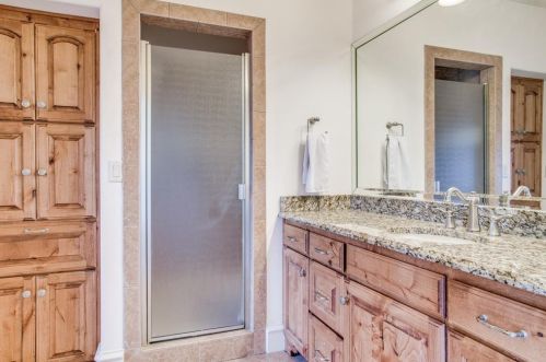 2613 Whispering Oaks Cv, Cedar Hill TX 75104-4556 exterior