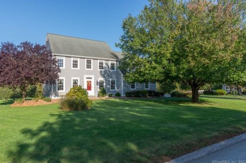 10 Deer Meadow Ln, Hebron, CT 06248-1455