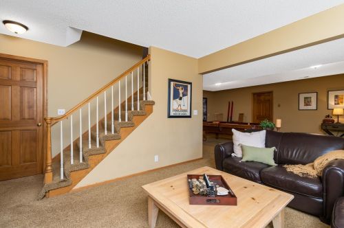 13606 Duluth Dr, Saint Paul MN 55124-8797 exterior