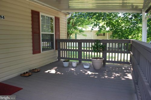 94 Vasilios Dr, Carlisle PA  17015-9012 exterior