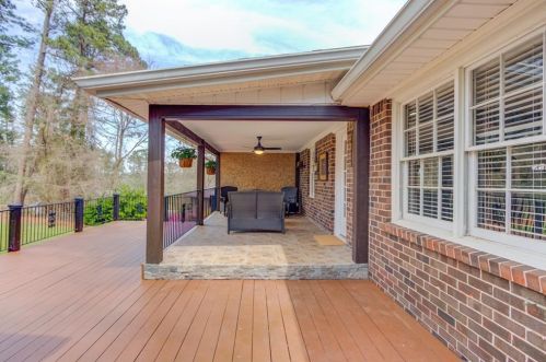 2570 Lake Capri Rd, Conyers GA  30012-3342 exterior