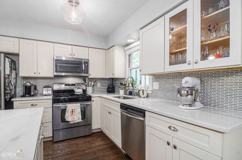 1104 Morningside Pl, Atlanta, GA 30306-3060