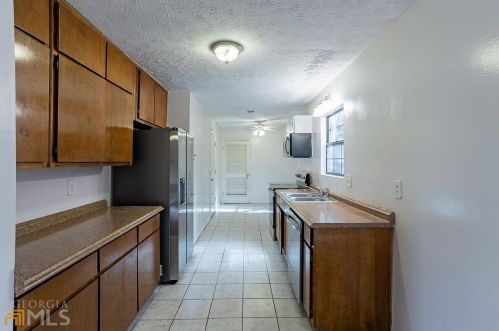 3921 Day Trl, Ellenwood, GA 30294-1400