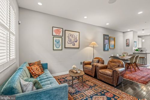 2225 League St, Philadelphia, PA 19146-2525