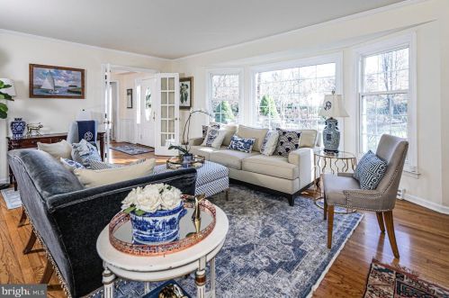 193 Cherry Vly Rd, Princeton NJ  08540-7681 exterior