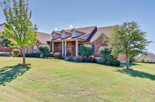 4233 San Pedro Ct, Fort Worth, TX 76179-6802