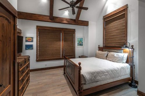 321 David Frink, Truckee CA  96161-5105 exterior