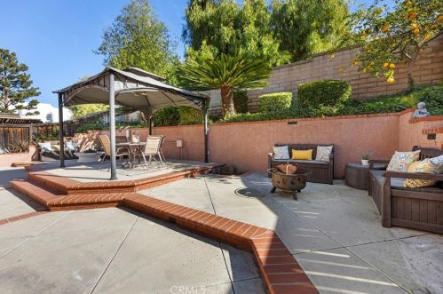 8192 Kennedy Rd, Anaheim CA  92808-2212 exterior