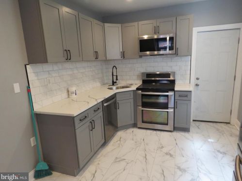 3039 D St, Philadelphia PA  19134-2923 exterior