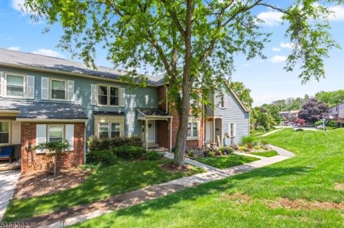 7 Barn Owl Dr, Hackettstown NJ  07840-3203 exterior