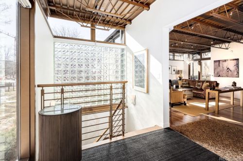 409 Fillmore St, Denver, CO 80206-4323