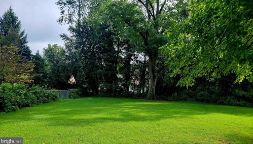 346 Wheatley Ave, Beverly, NJ 08010-1042
