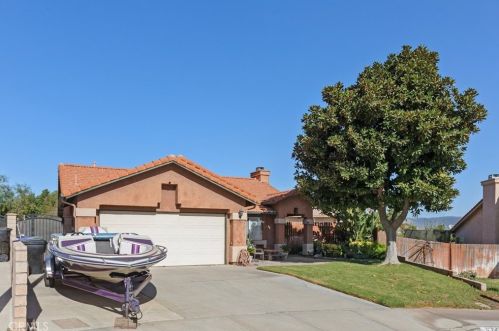 6741 Huntsman St, Riverside, CA 92509-5706