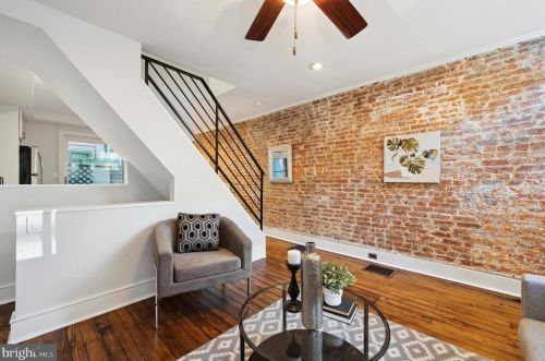 2146 Kater St, Philadelphia, PA 19146-1215