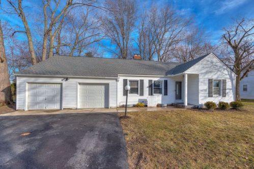 3653 Brainard Rd, Cleveland OH  44122-4513 exterior