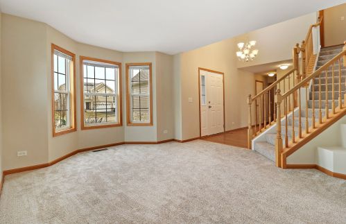 867 Forest View Way, Antioch, IL 60002-6216