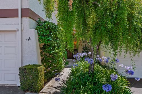 746 Calle De Los Amigos, Santa Barbara, CA 93105-4439