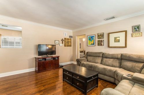 4512 Jurupa Ave, Riverside CA  92506-1969 exterior