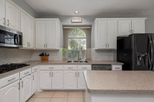 6418 Cyn Pointe Ln, Richmond TX 77469-6106 exterior