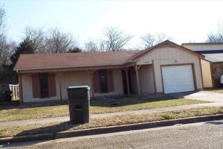 3850 Cedar Path Dr, Memphis, TN 38115-6119