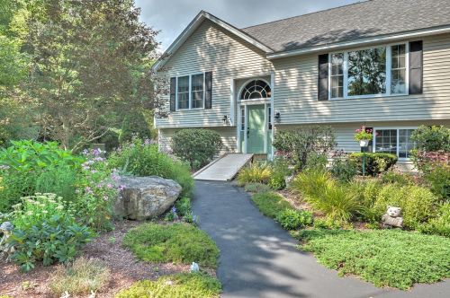45 Trowbridge Rd, Keene, NH 03431-5240