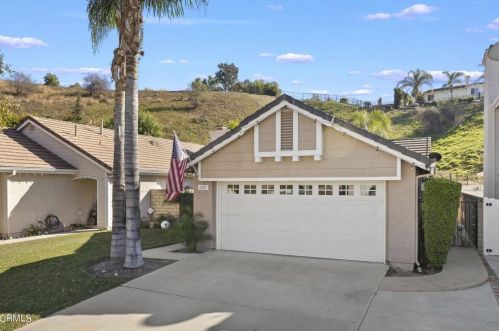3072 Lamplighter St, Simi Valley CA  93065-5287 exterior