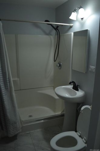 2260 Knox Ct, Denver CO  80219-5341 exterior