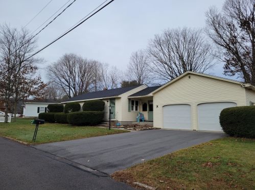 8 Harold Rd, Keene, NH 03431-5202