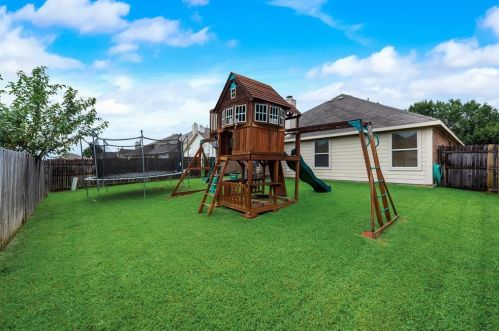 509 Flowering Plum Ln, Fort Worth TX  76140-6558 exterior