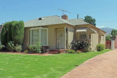 706 Reese Pl, Burbank, CA 91506-1824