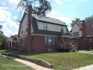 501 Adams St, Macomb IL  61455-1323 exterior