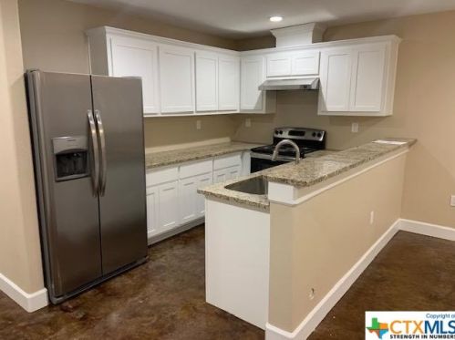 1316 Meadowview Dr, Green Lake, TX 77979-3733