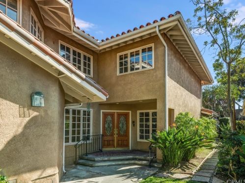17 Malaga Pl, Manhattan Beach, CA 90266-0072