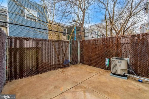 2214 Greenwich St, Philadelphia PA  19146-4207 exterior