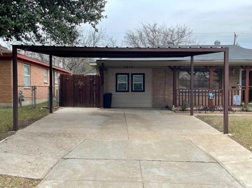 7836 Whitney Dr, Fort Worth, TX 76108-2512