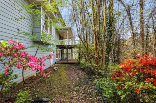 2001 Hampton Trl, Conyers GA  30013-2347 exterior