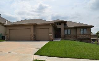 1422 183rd St, Omaha, NE 68022-3853