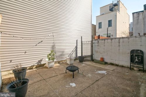 1223 19 St, Philadelphia PA  19121-0048 exterior