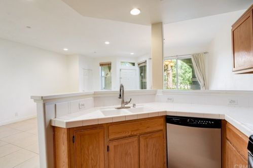 503 Larkridge, Irvine CA  92618-4017 exterior