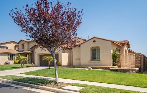 12481 Melon Dr, Rancho Cucamonga, CA 91739-8983