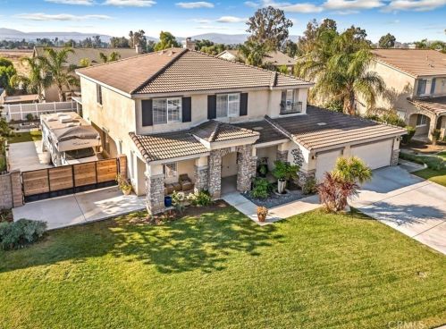 19445 Mi Casa Ct, Riverside CA  92508-6827 exterior