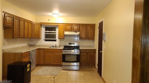 435 Abington Ave, Bloomfield NJ  07003-5818 exterior