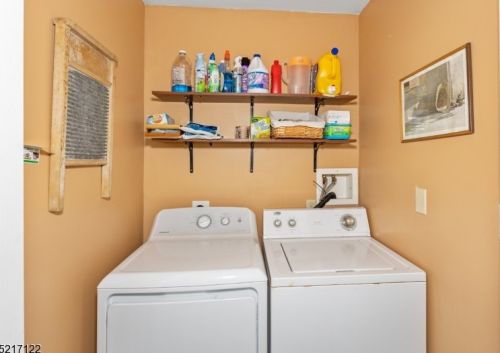 1097 Sussex Tpke, Dover NJ  07869-4206 exterior